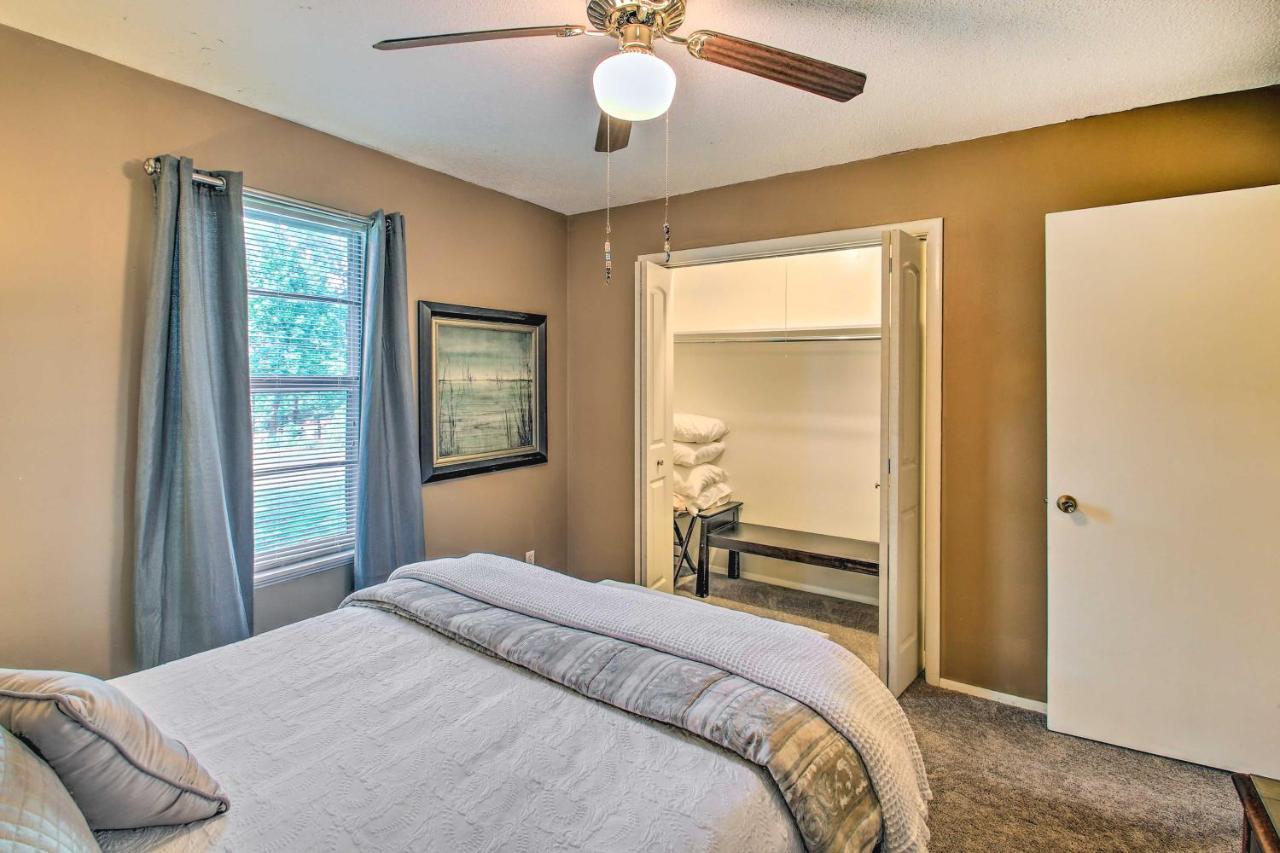 Charming Hot Springs Home With Sunroom And Yard Экстерьер фото